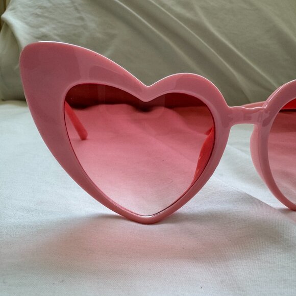 NWT Heart-Shaped Retro Sunglasses, Bachelorette - Wedding, Women's, Pink OSFA - Picture 5 of 13